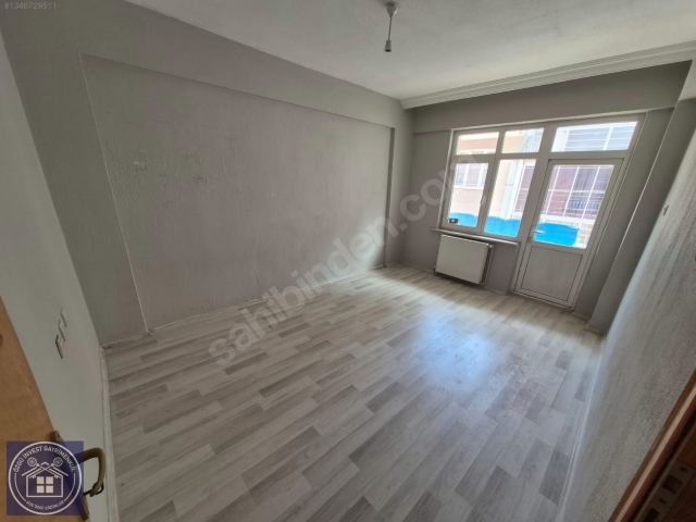 Yunus Emre Mah.Cadde Üstü Satılık 3+1 Daire
