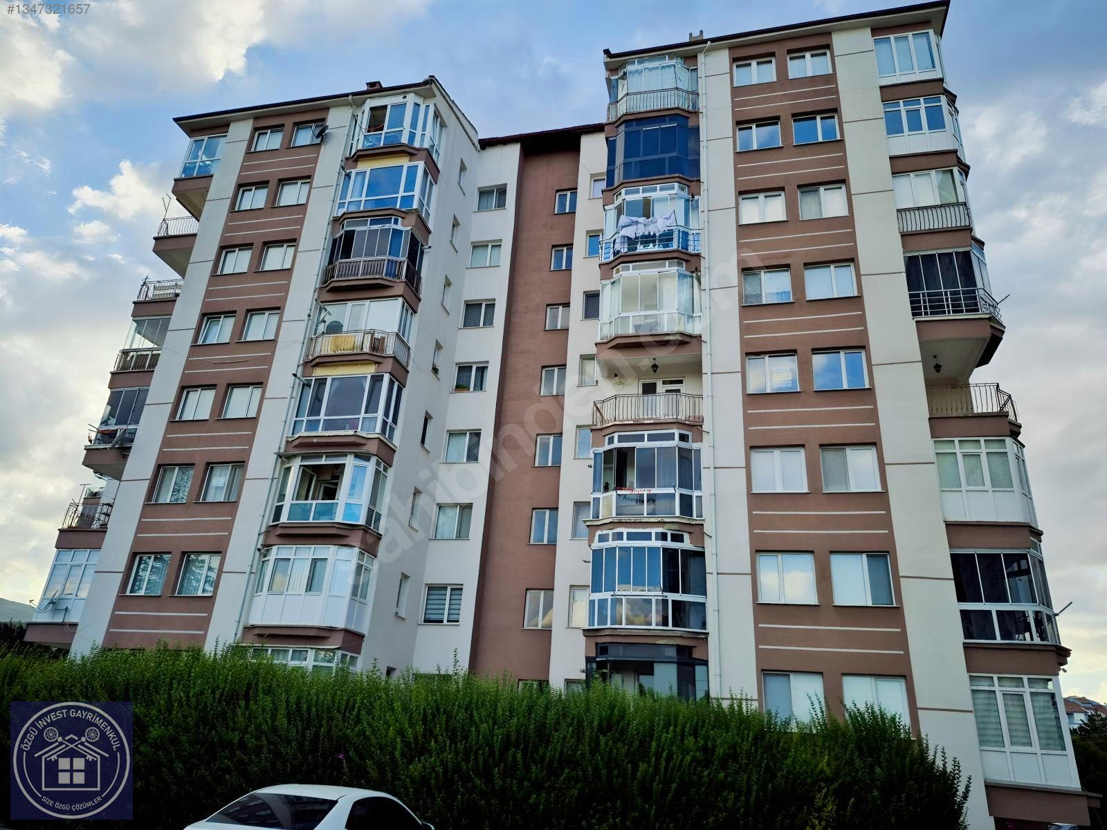 Cumhuriyet Mahallesinde Diş Hastanesine Yakın Satılık 3+1 Daire