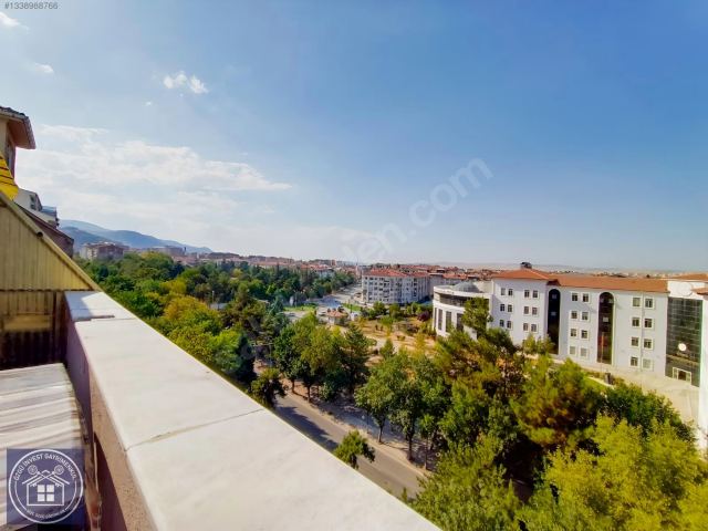 Y.Beyazıt'ta Muhteşem Şehir ve Doğa Manzaralı 3+2 Satılık Daire