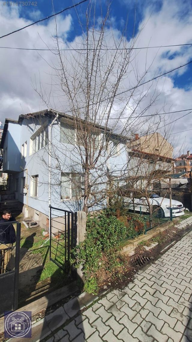 Özgü Invest'ten Tavşanlı'da Fırsat 2 Katlı Müstakil Ev