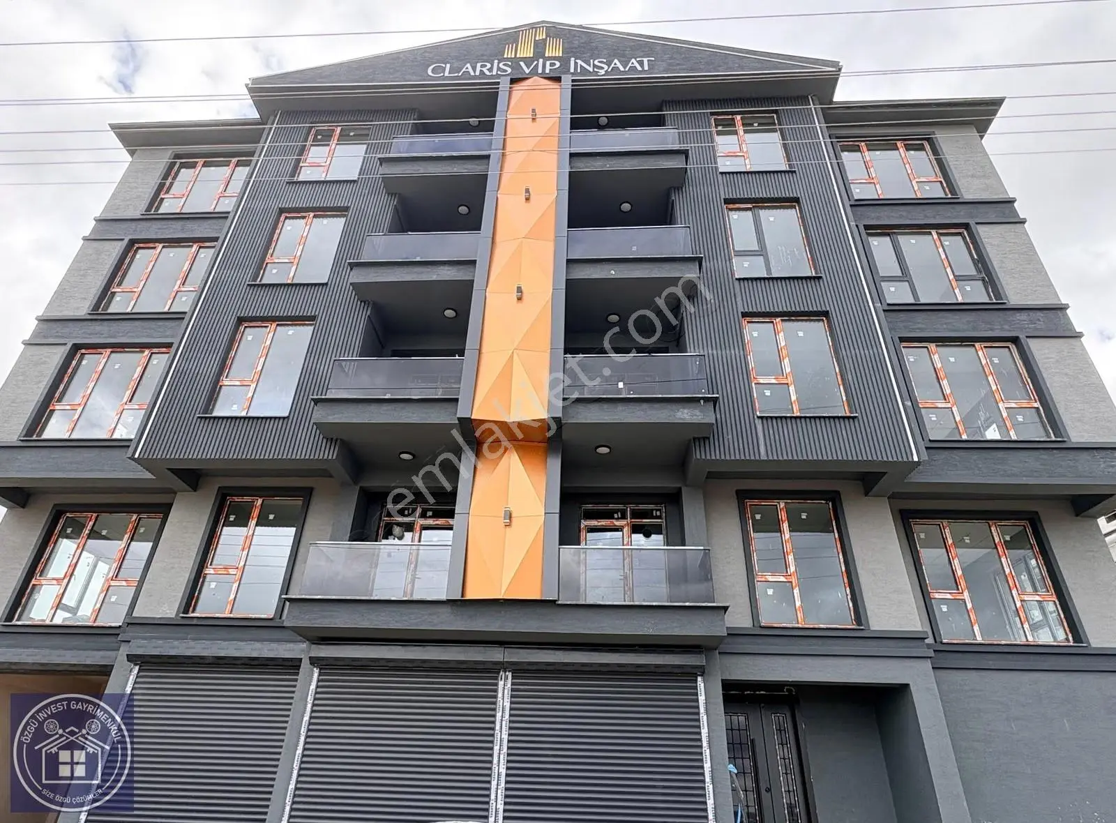 Özgü Gayrimenkul'den Zafertepe'de Manzaralı Ultra Lüks 2+1 Daire