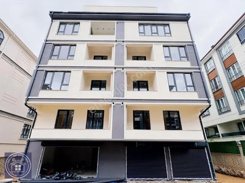 Özgü İnvest'ten Dumlupınar'da Şahsi Garajlı Lüks 3+1 Daire